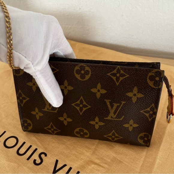 Louis Vuitton Monogram Mini Pouchette with Wristlet Chain and unbrand crossbody - Picture 7 of 16